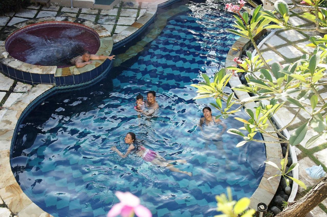 Villa M&K Kuta  Ngoại thất bức ảnh
