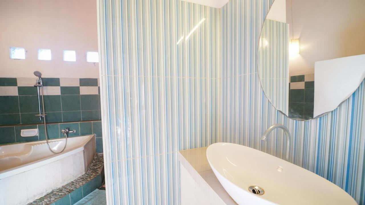 Villa M&K Kuta  Ngoại thất bức ảnh